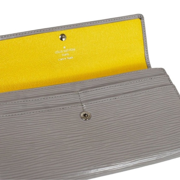 Authentic LV Grey Sarah Long Wallet - Picture 3 of 3